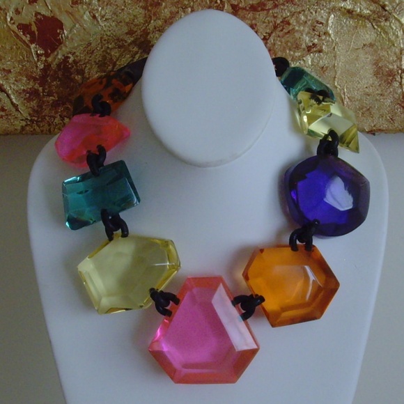 MONIES Gerda Lynggaard Vibrant Multi-Colored Lucite Necklace - Picture 9 of 16